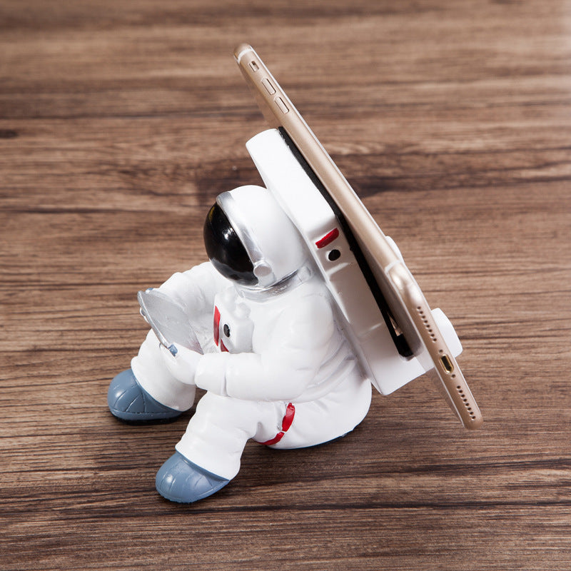 Astronaut Mobile Stand: Creative Desk Décor for Students