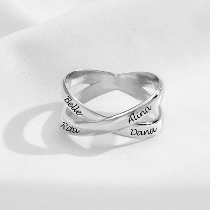 Exquisite and extraordinary cross ring